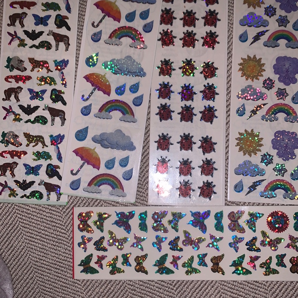 Lot of 4 vintage Sandylion stickers plus bonus